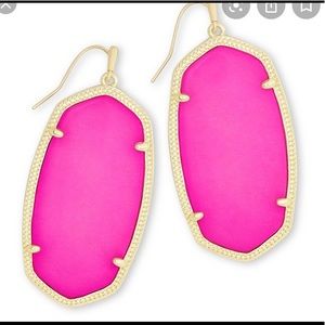 Danielle Earrings in Pink Magenta